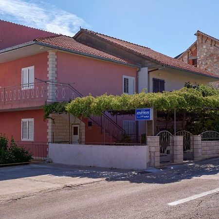 Apartments Ana Buratovic Stari Grad  Exterior photo