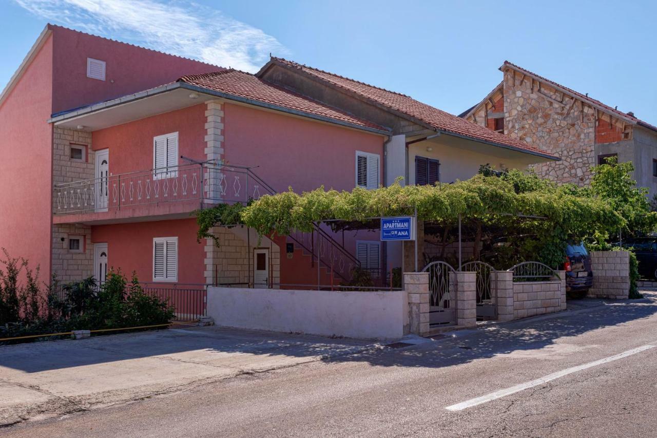 Apartments Ana Buratovic Stari Grad  Exterior photo