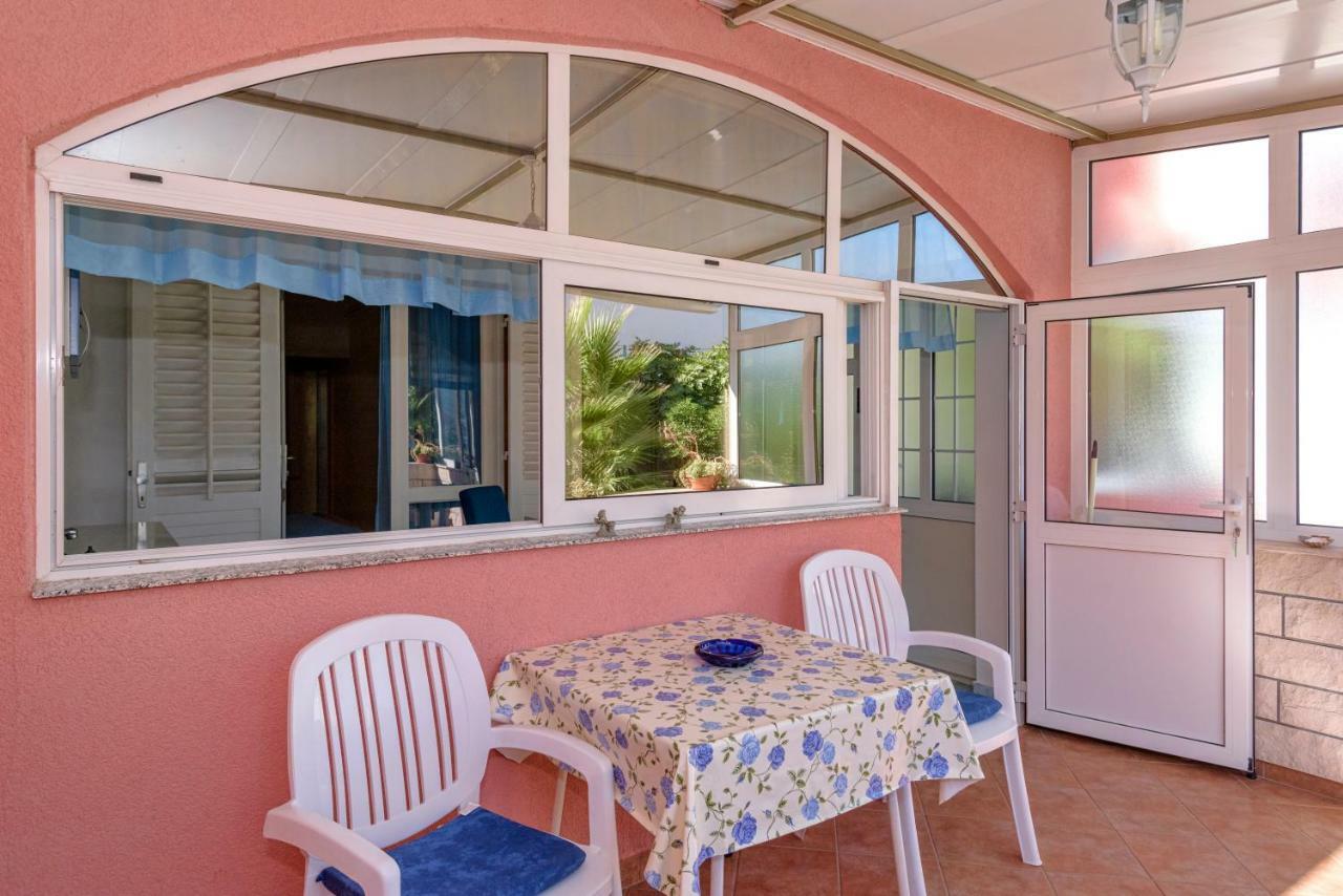 Apartments Ana Buratovic Stari Grad  Exterior photo