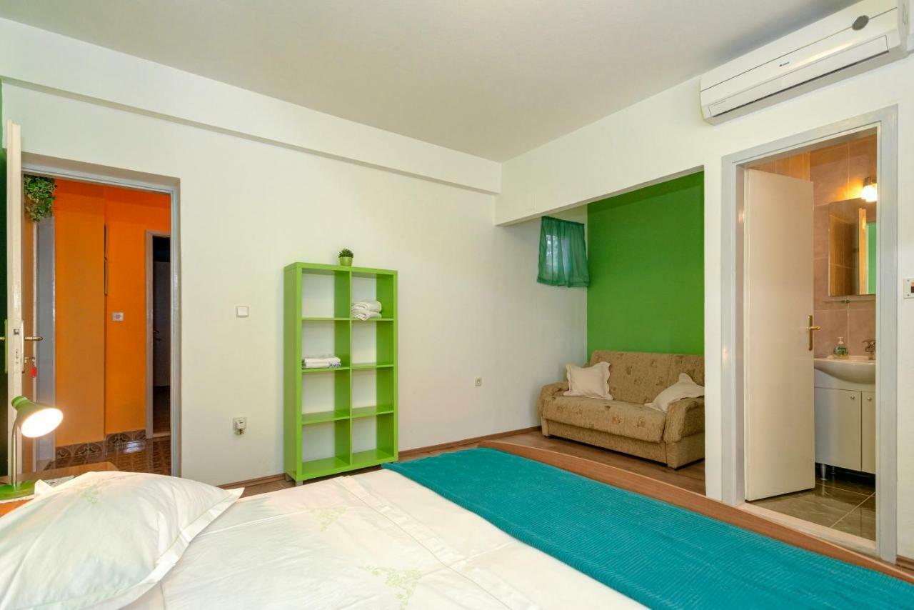 Apartments Ana Buratovic Stari Grad  Exterior photo