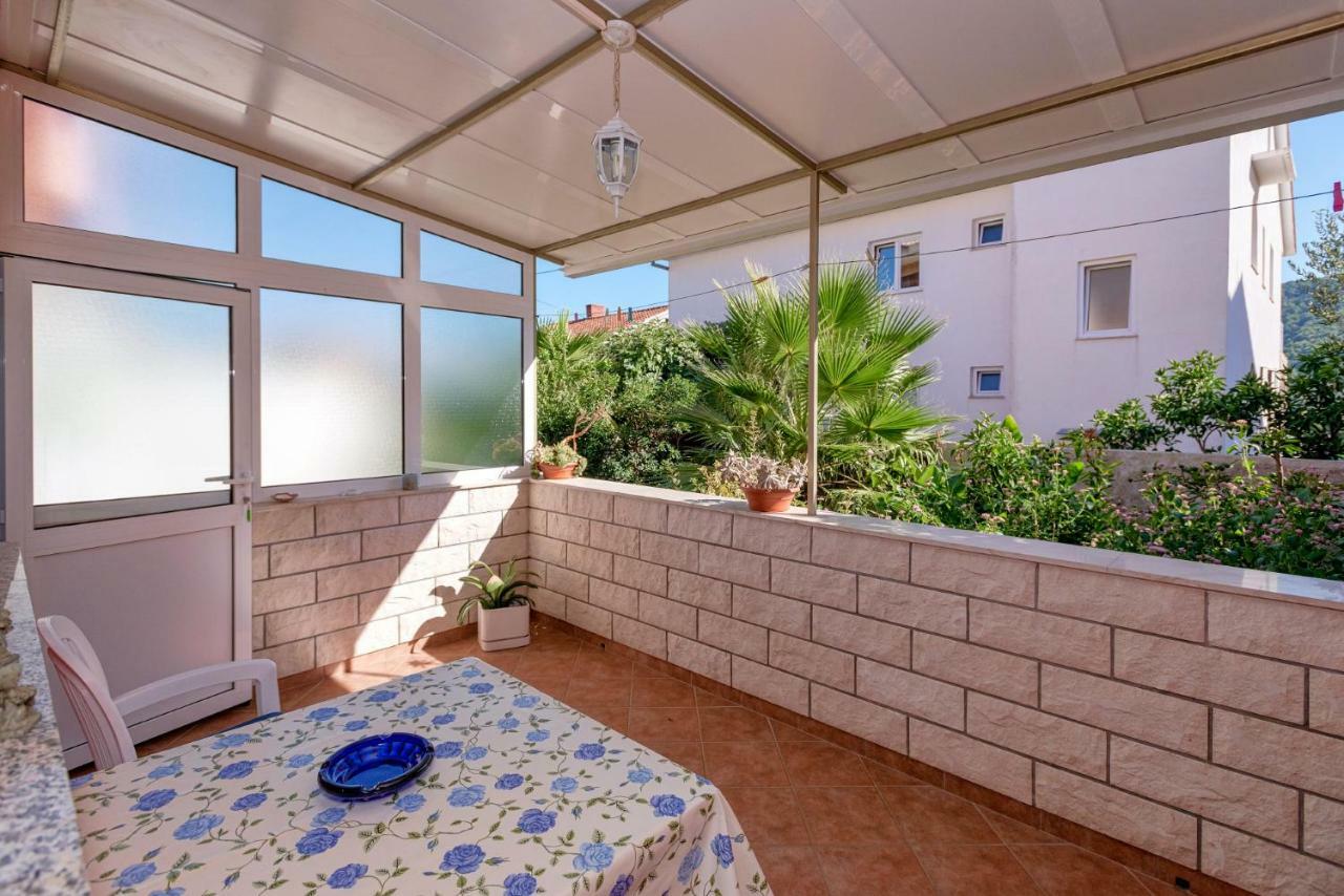 Apartments Ana Buratovic Stari Grad  Room photo