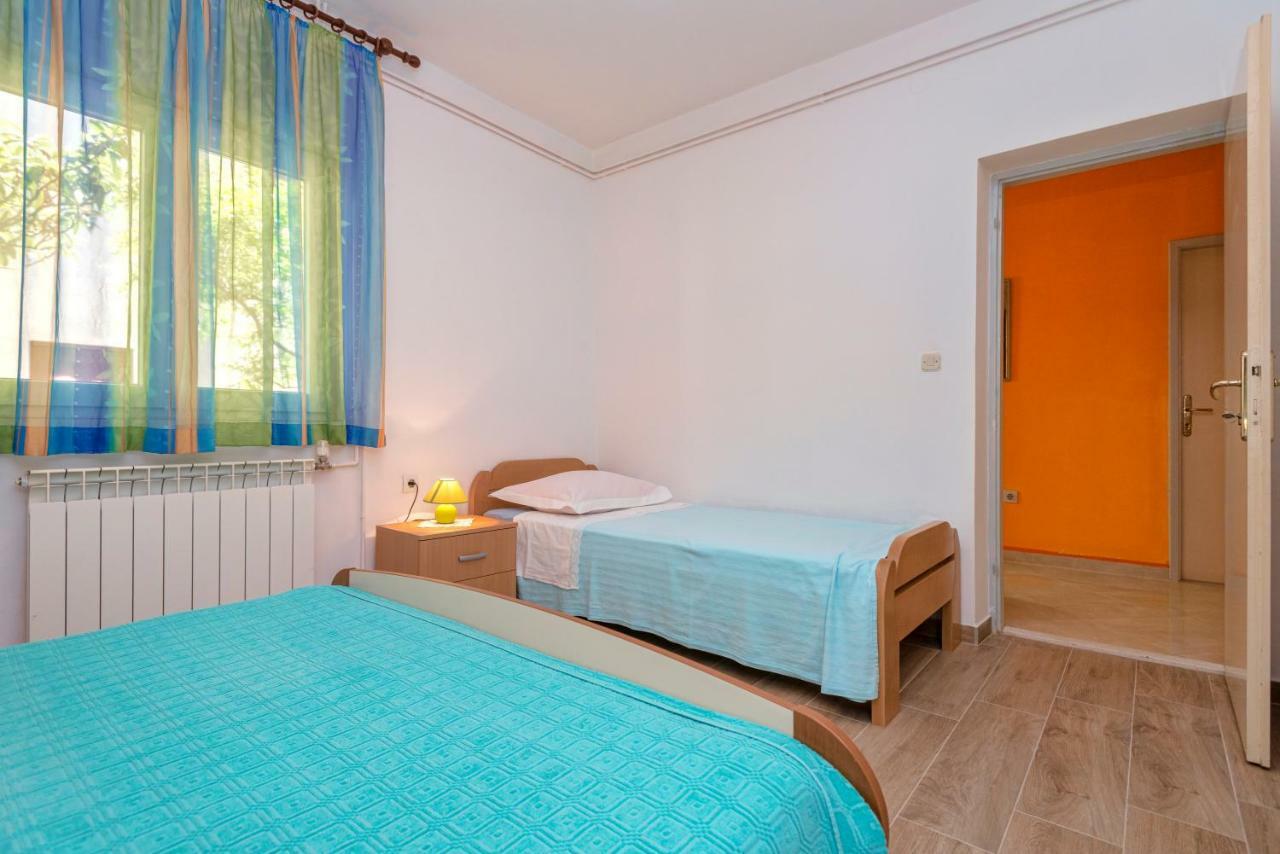 Apartments Ana Buratovic Stari Grad  Exterior photo